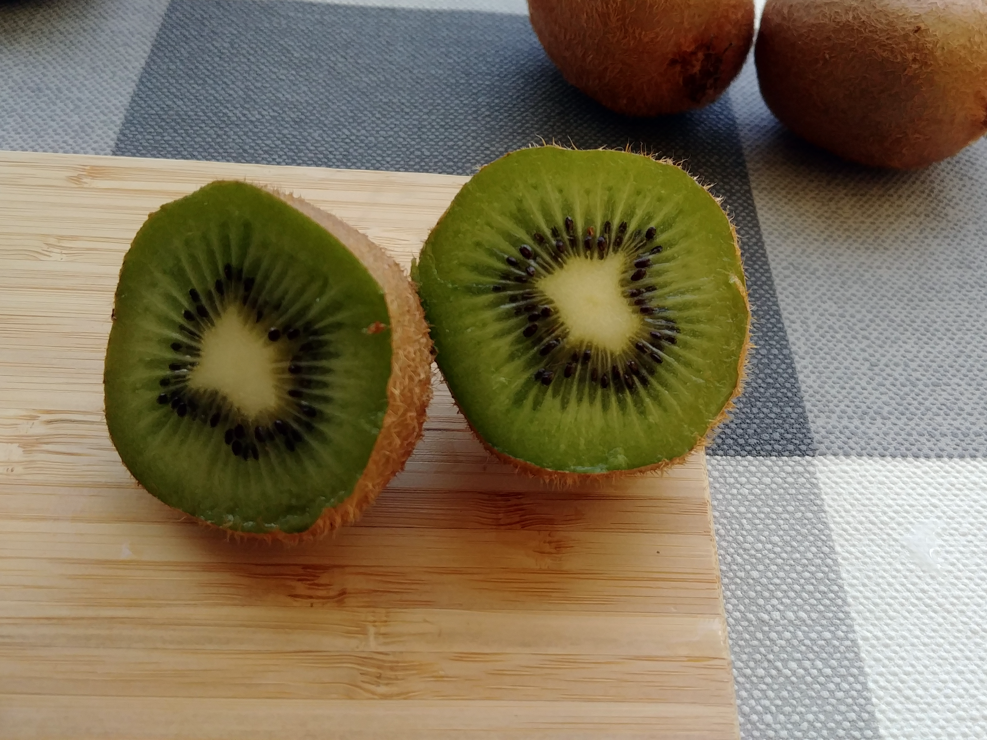 Kiwi- Actinidia deliciosa